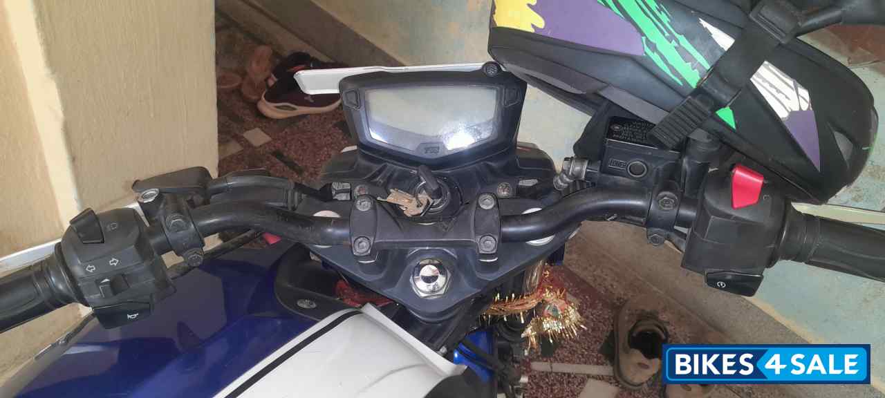 TVS Apache RTR 160 4V