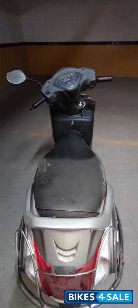 Silver Honda Activa 4G