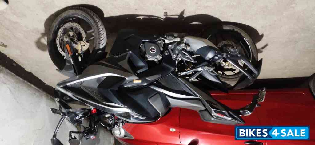 Graphite Black Bajaj Pulsar RS 200 BS6
