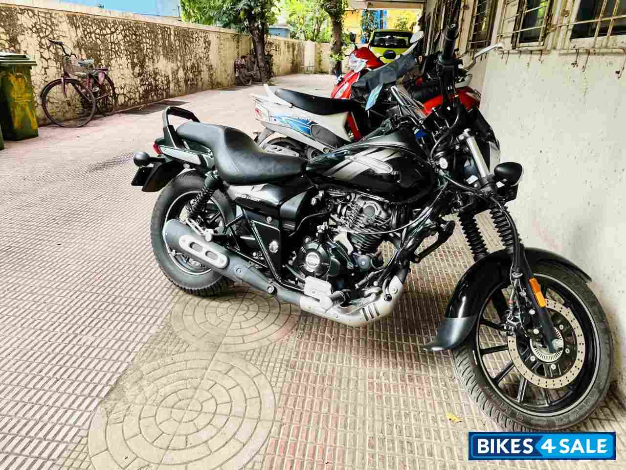 Bajaj Avenger Street 160 BS6