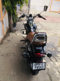 Bajaj Avenger Cruise 220 BS6