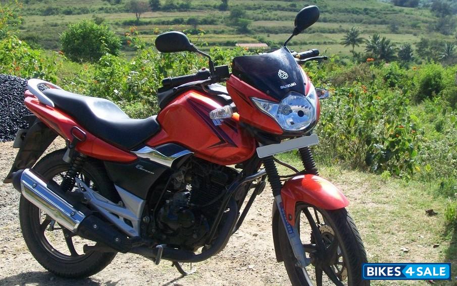 Red Suzuki GS 150R