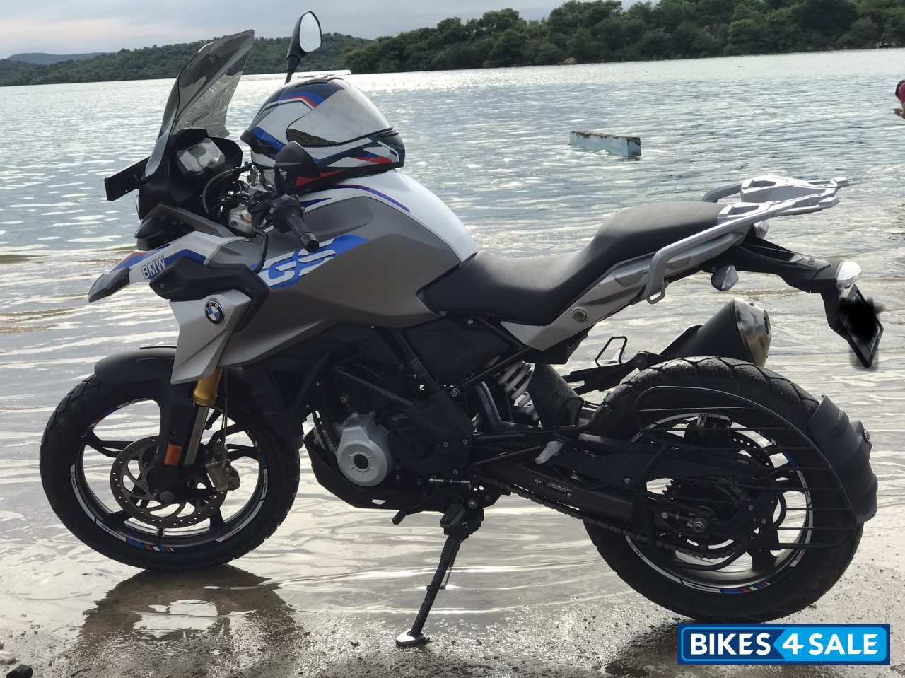 White & Blue BMW G 310 GS