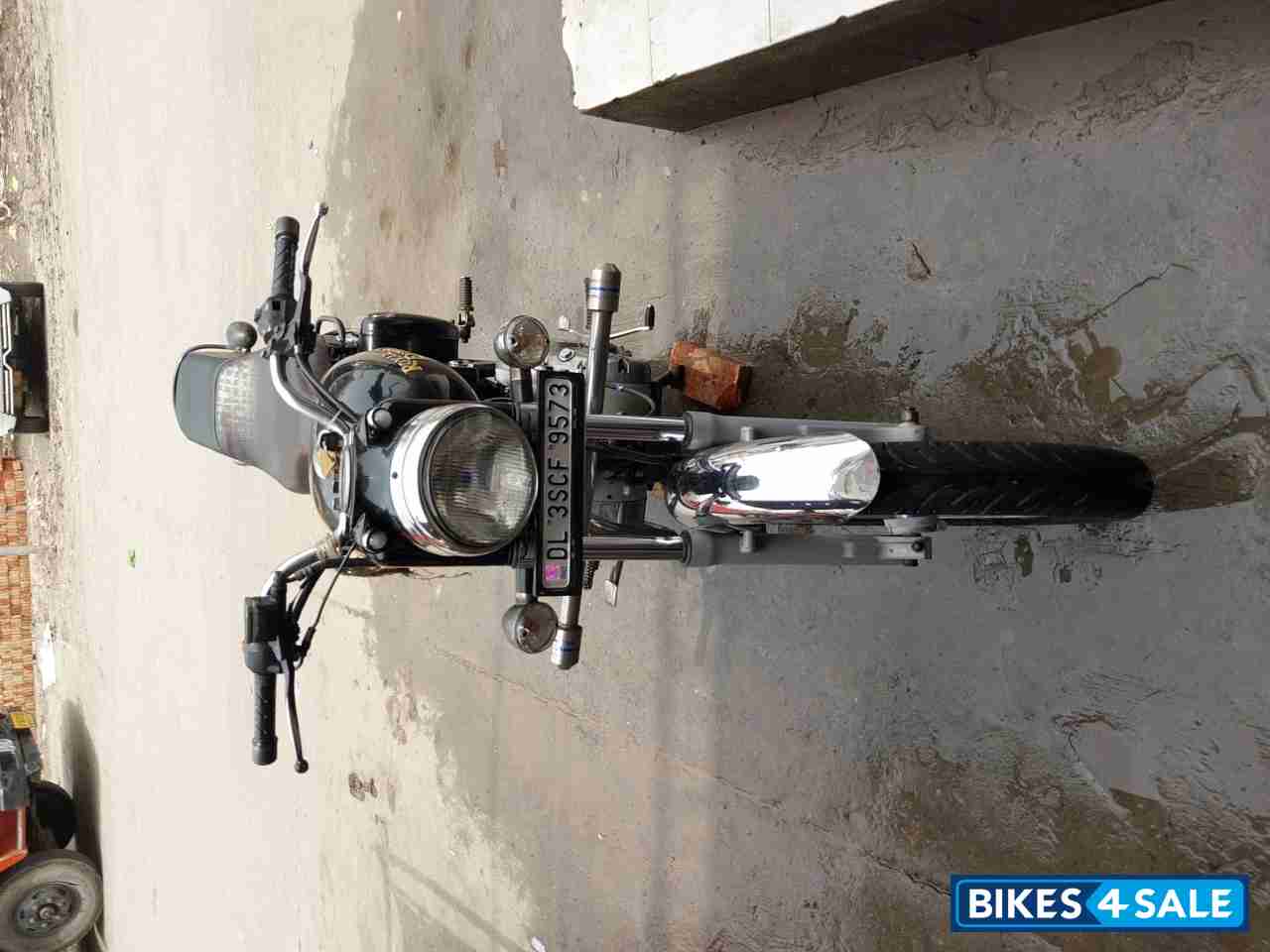 Black Royal Enfield Bullet Electra