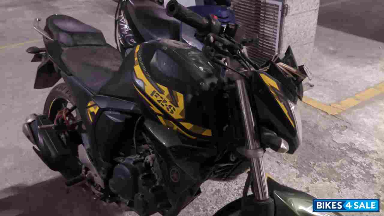 Green Grey Yamaha FZ-S FI V2