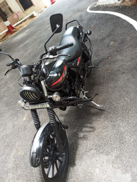 Matte Black Bajaj Avenger Street 220
