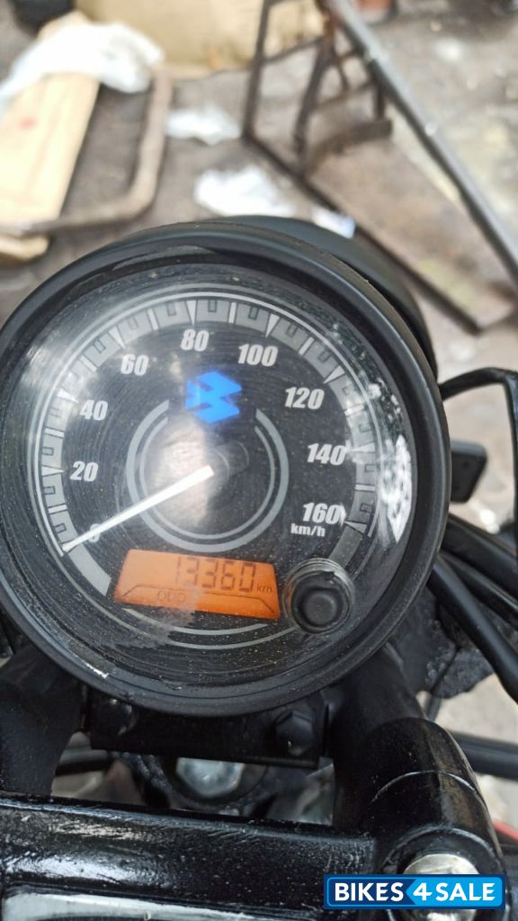 Matte Black Bajaj Avenger Street 220