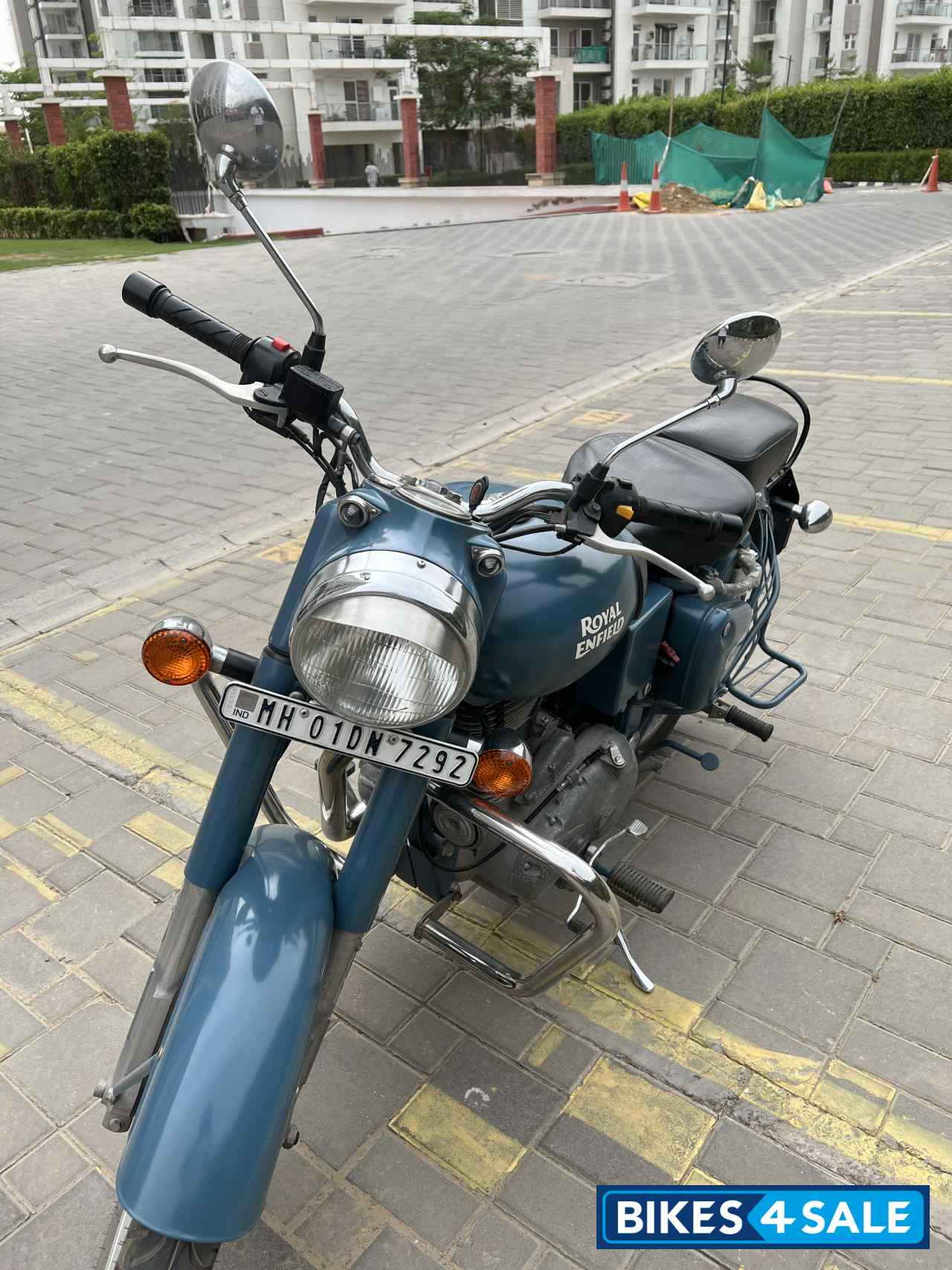 Royal Enfield Classic 500