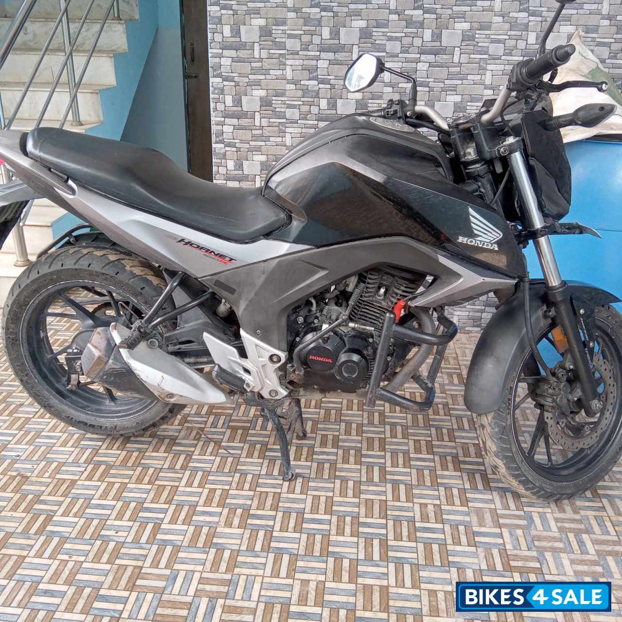 Honda CB Hornet 160R