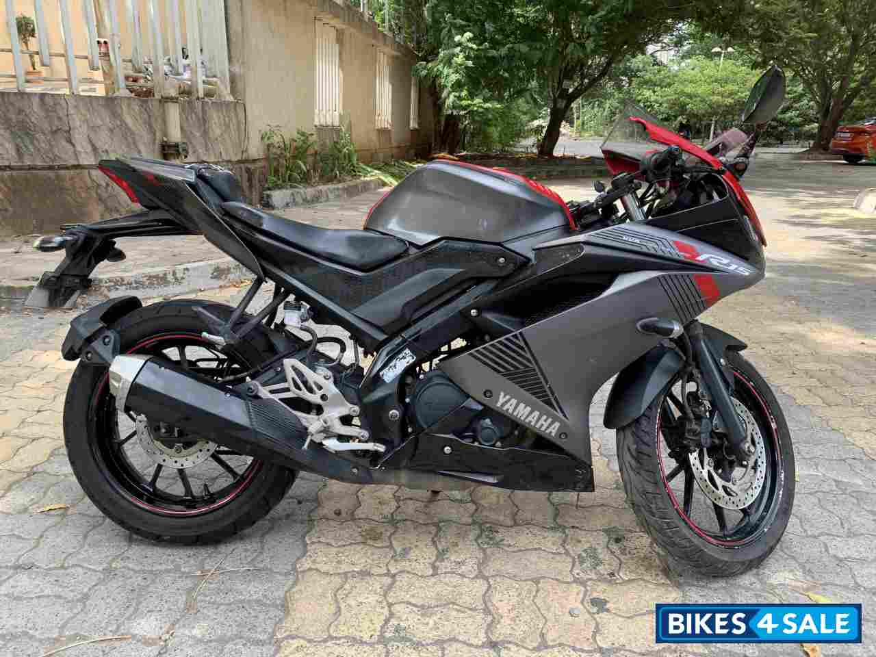 Metallic Red Yamaha YZF R15 V3