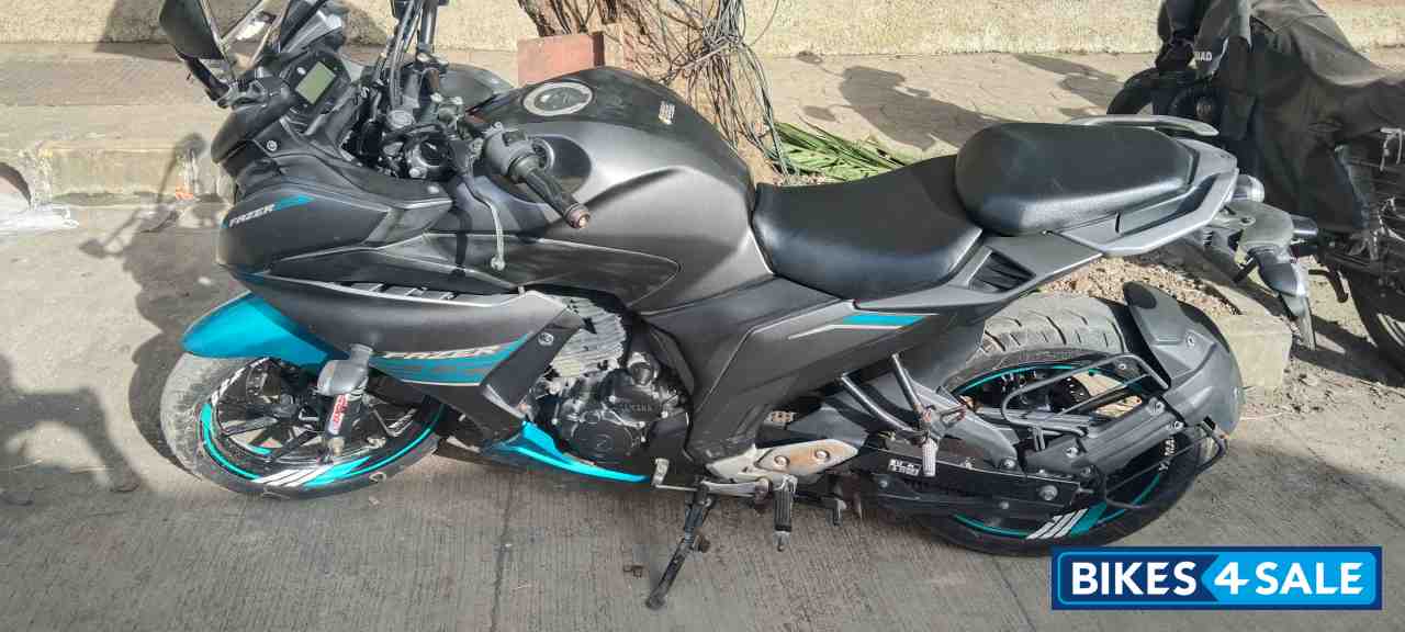 Yamaha Fazer 25