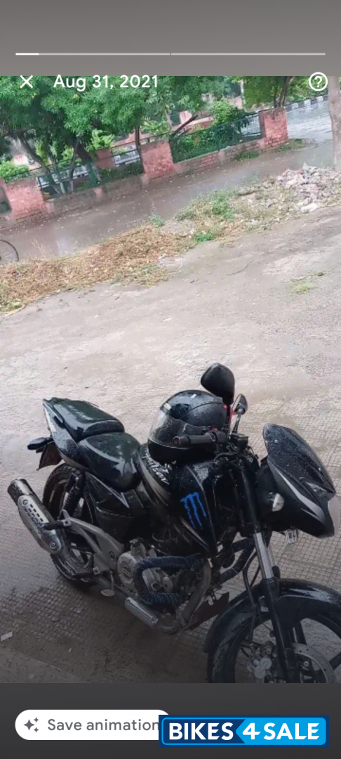 Black Bajaj Pulsar 180 DTSi