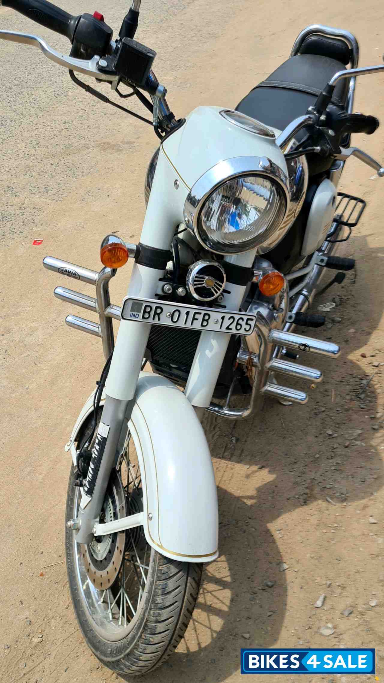 White Jawa 350 OHC