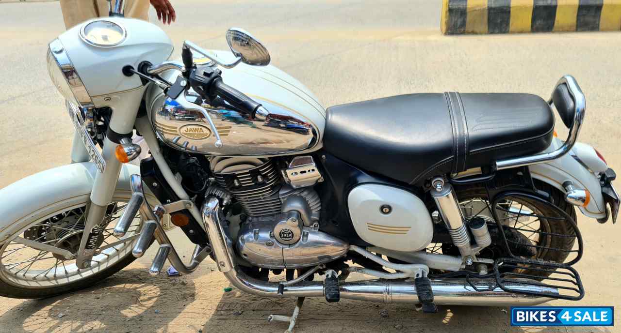 White Jawa 350 OHC White Jawa 350 OHC