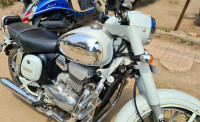 White Jawa 350 OHC