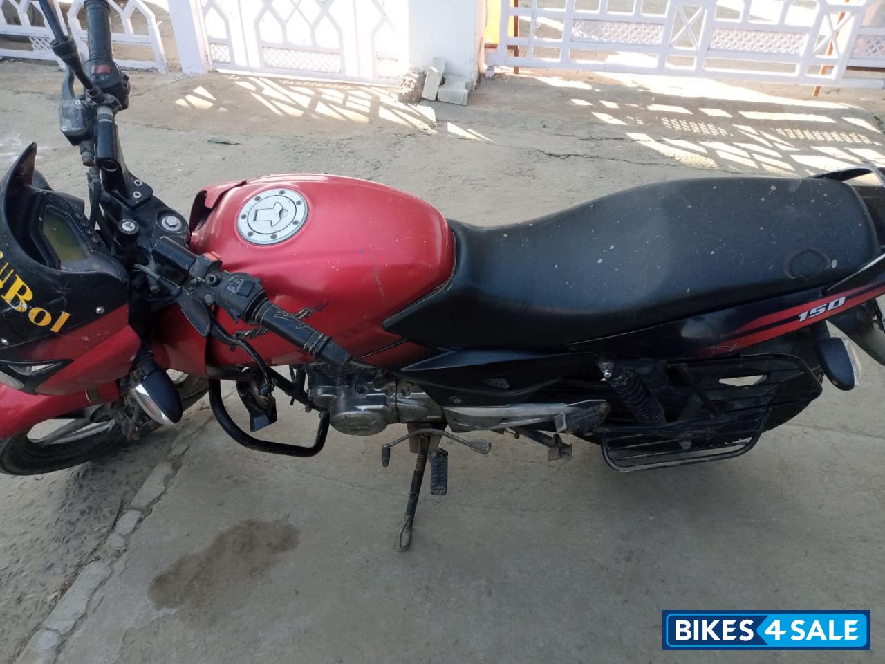 Red Black Bajaj Pulsar 180