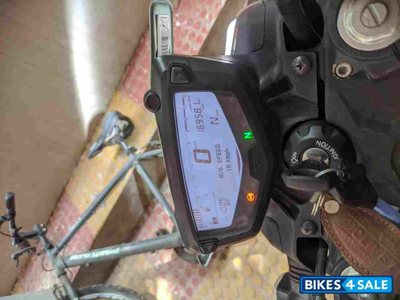 Black/red TVS Apache RTR 200 4V 2020