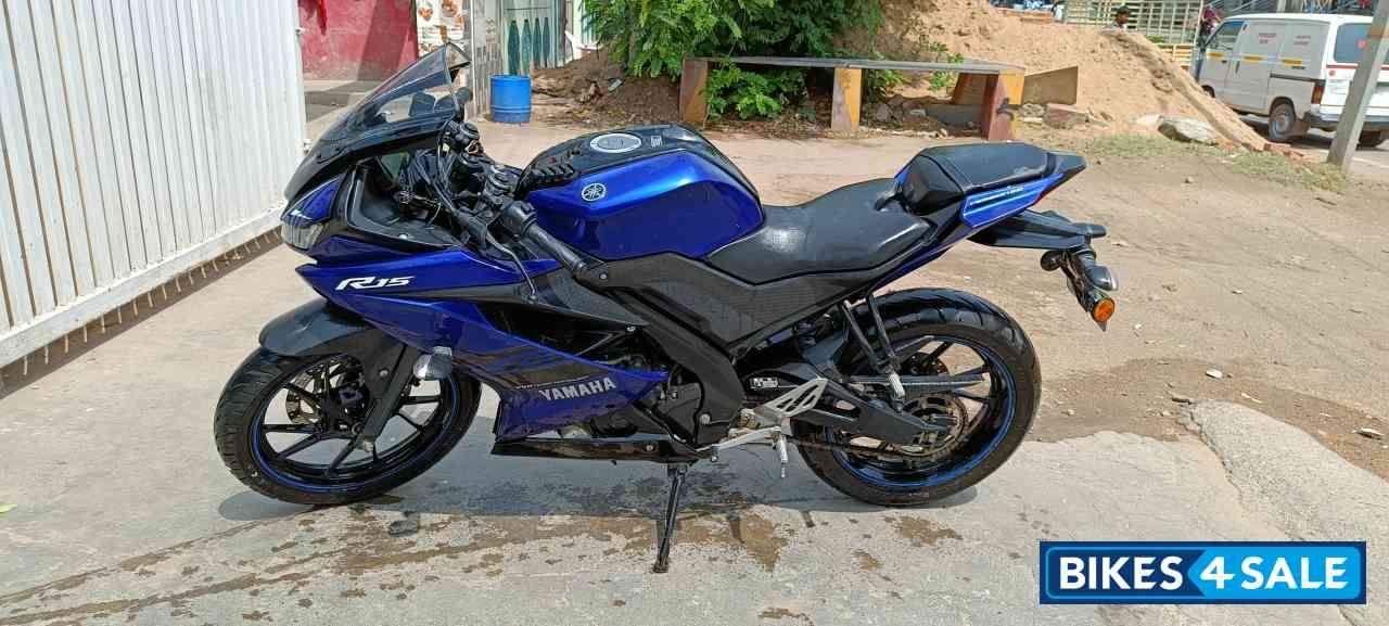 Blue Yamaha YZF R15 V3