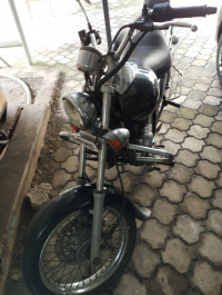 Bajaj Avenger 220 DTS-i