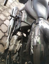 Bajaj Avenger 220 DTS-i