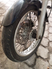 Bajaj Avenger 220 DTS-i