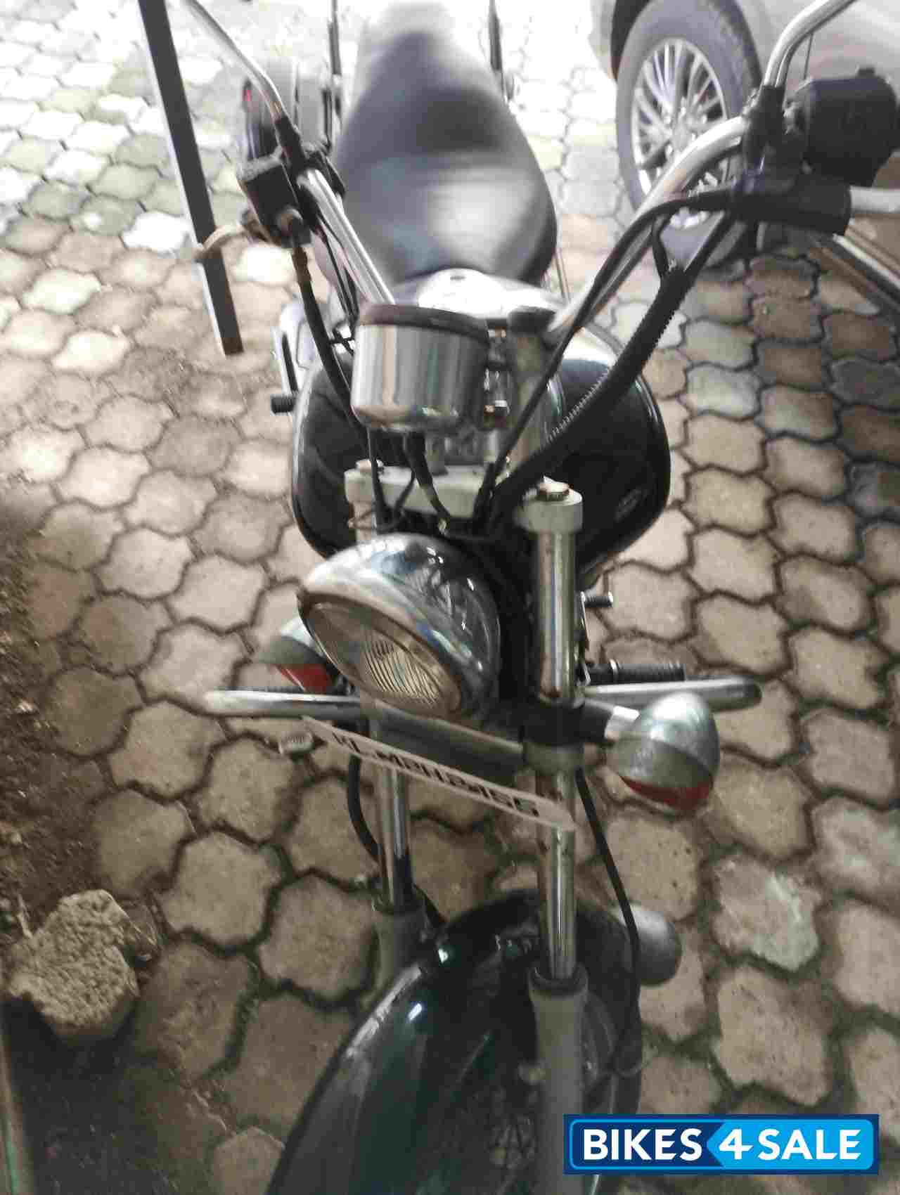 Bajaj Avenger 220 DTS-i