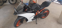 Red KTM RC 390