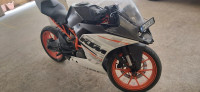 Red KTM RC 390