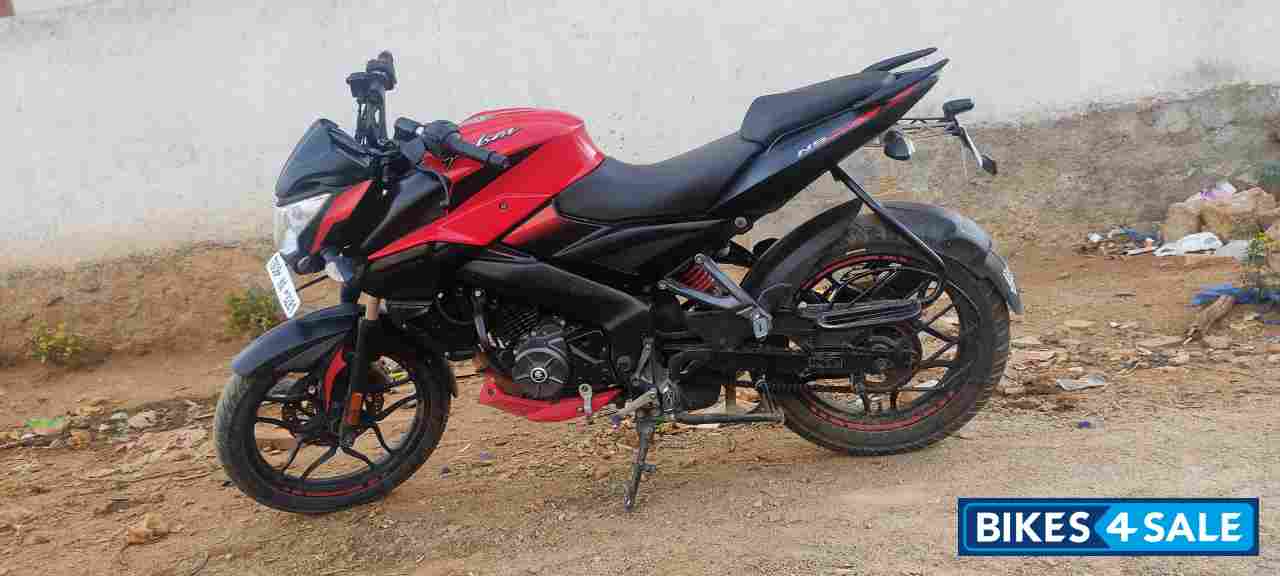 Bajaj Pulsar NS 160 BS6