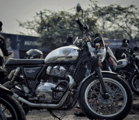 Glitter And Dust (chrome Editi Royal Enfield Interceptor 650 Twin