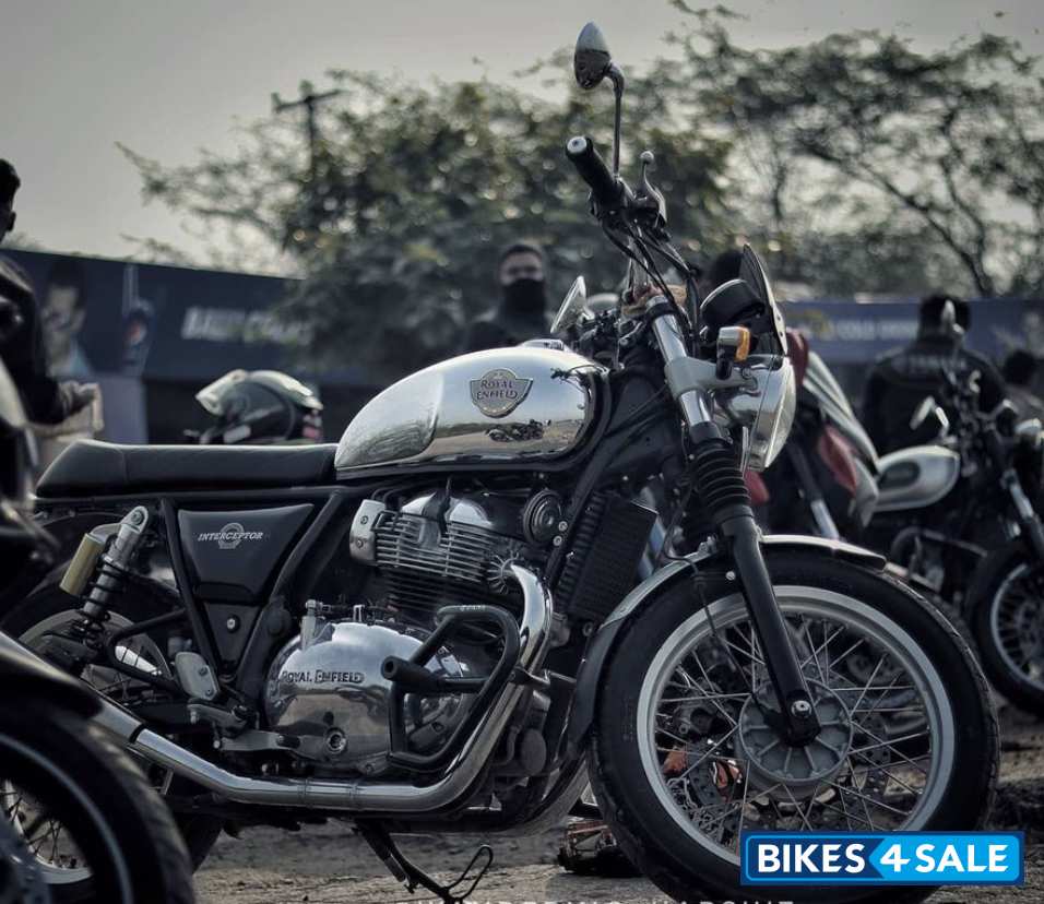 Glitter And Dust (chrome Editi Royal Enfield Interceptor 650 Twin
