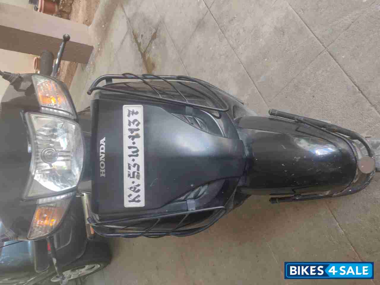 Black Honda Activa