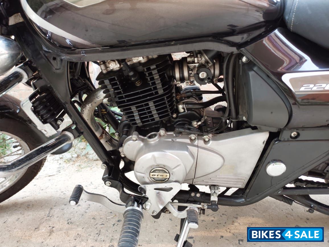 Bajaj Avenger Cruise 220 BS6