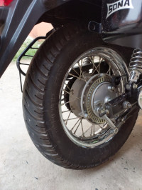 Bajaj Avenger Cruise 220 BS6