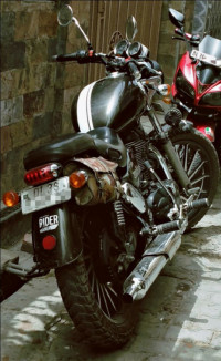 Lightning Royal Enfield Thunderbird TwinSpark 350