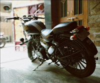 Lightning Royal Enfield Thunderbird TwinSpark 350