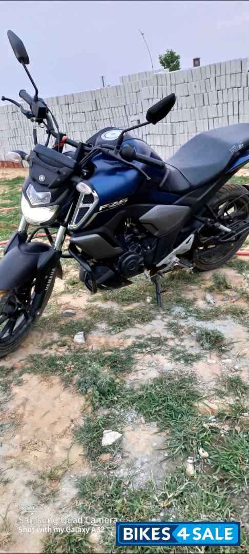 Yamaha FZ-S FI V3
