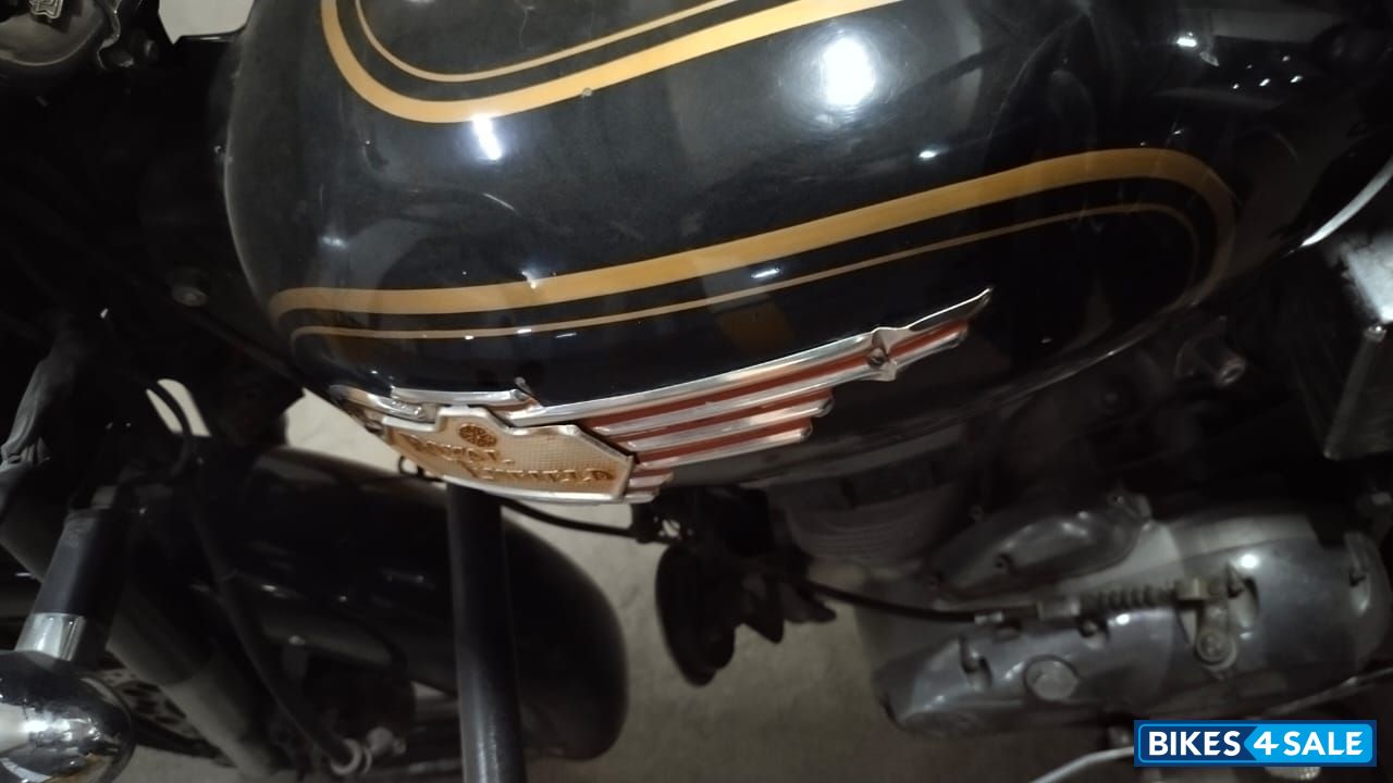 Black Royal Enfield Bullet Standard 350