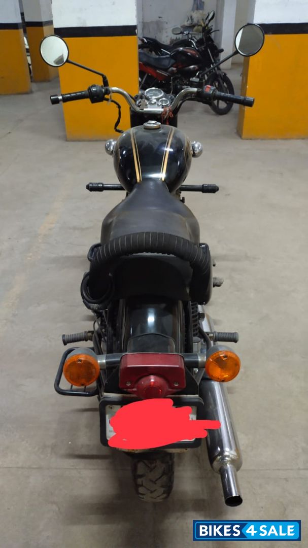Black Royal Enfield Bullet Standard 350