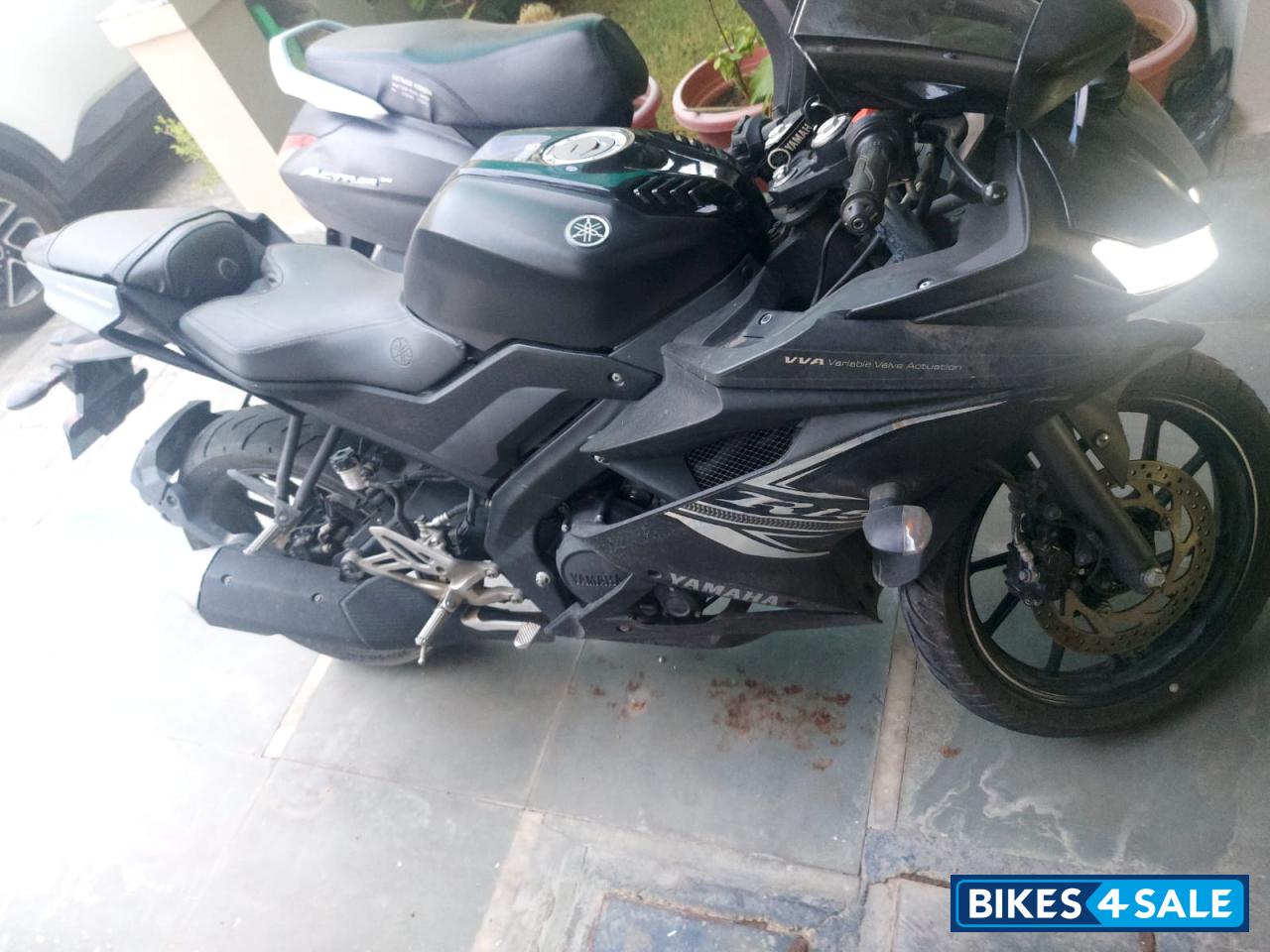 Dark Knight Yamaha YZF R15 V3
