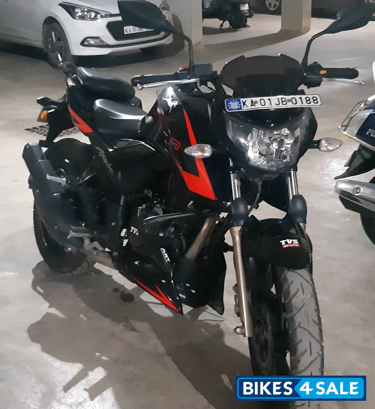 Red & Black TVS Apache RTR 200 4V Race Edition 2.0 Red & Black TVS Apache RTR 200 4V Race Edition 2.0