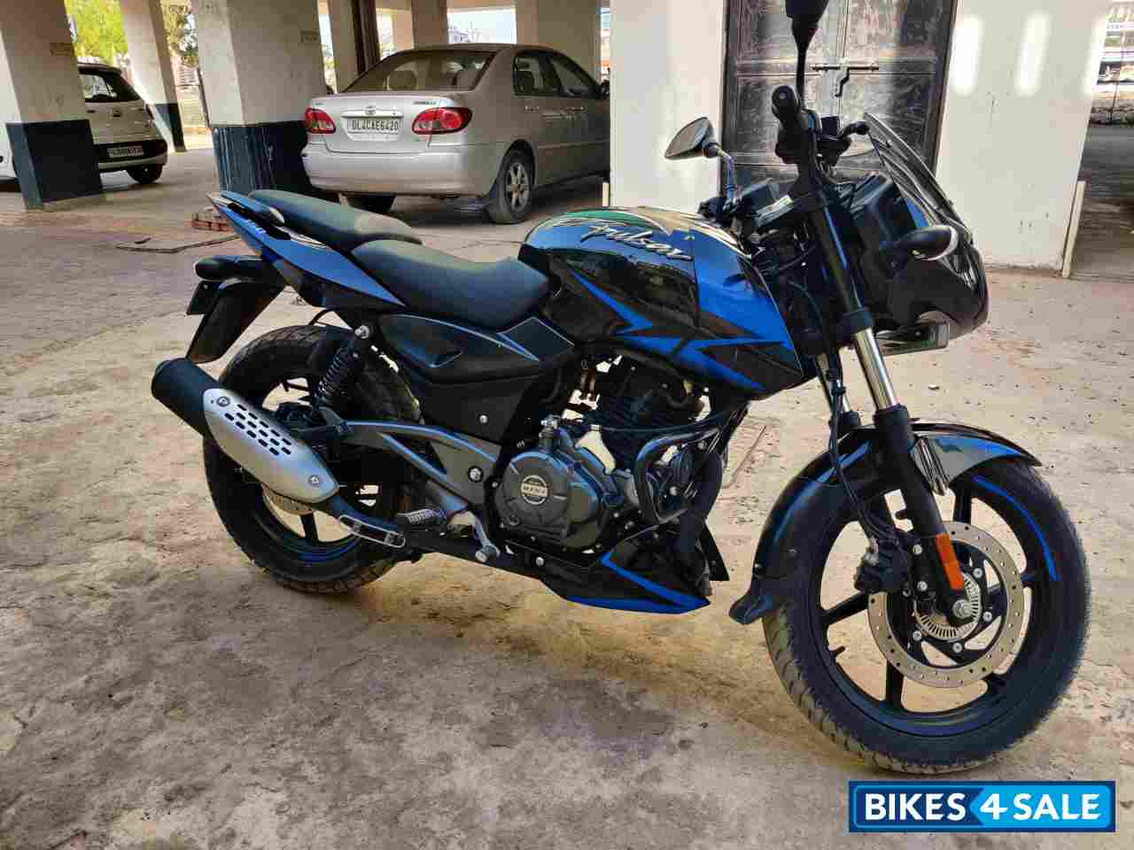 Blue Bajaj Pulsar 150 Twin Disc BS6