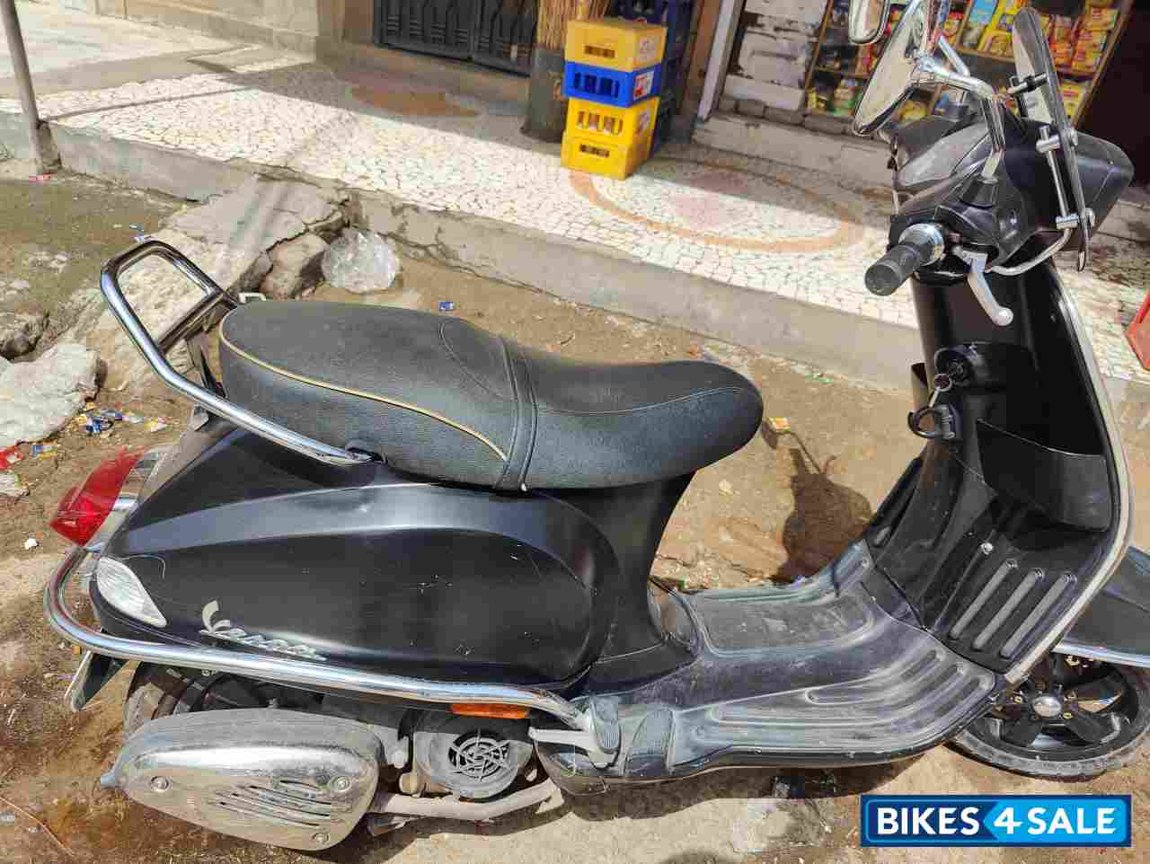 Matt Black Vespa SXL 150