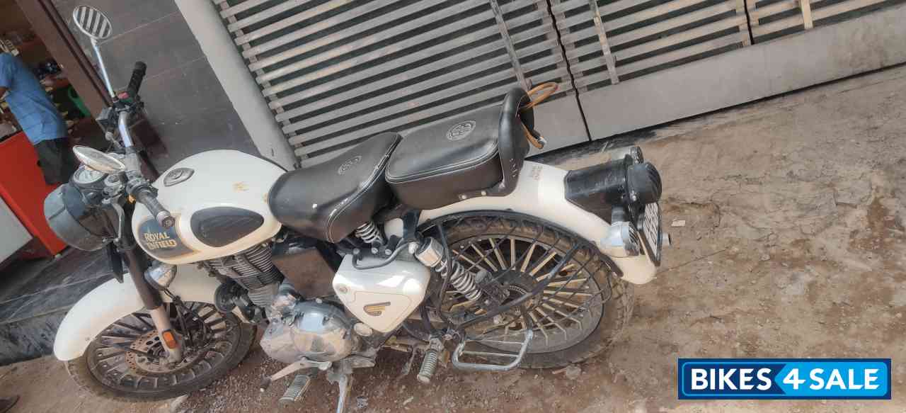 Royal Enfield Classic 350 Royal Enfield Classic 350