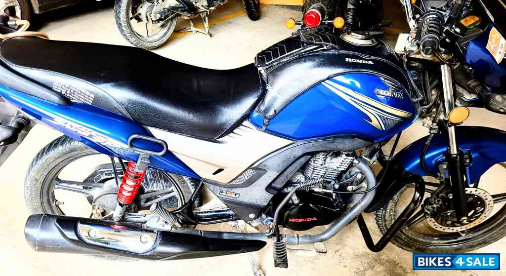 Blue-black Combination Honda SP125