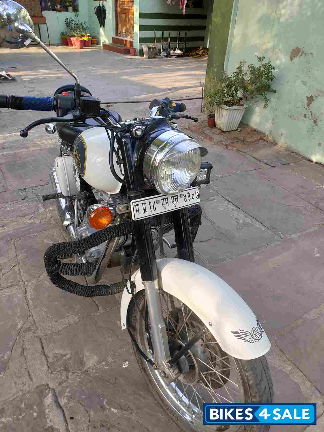 Royal Enfield Classic 350 Royal Enfield Classic 350