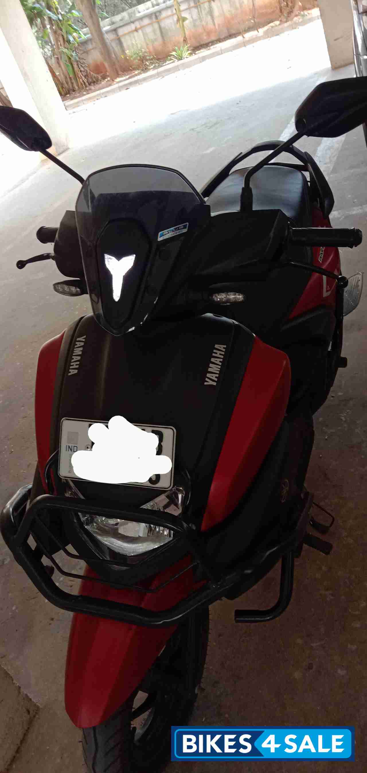 Red Yamaha Cygnus RayZR 125 Fi BS6