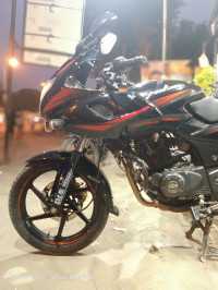 Bajaj Pulsar 220F