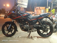 Bajaj Pulsar 220F