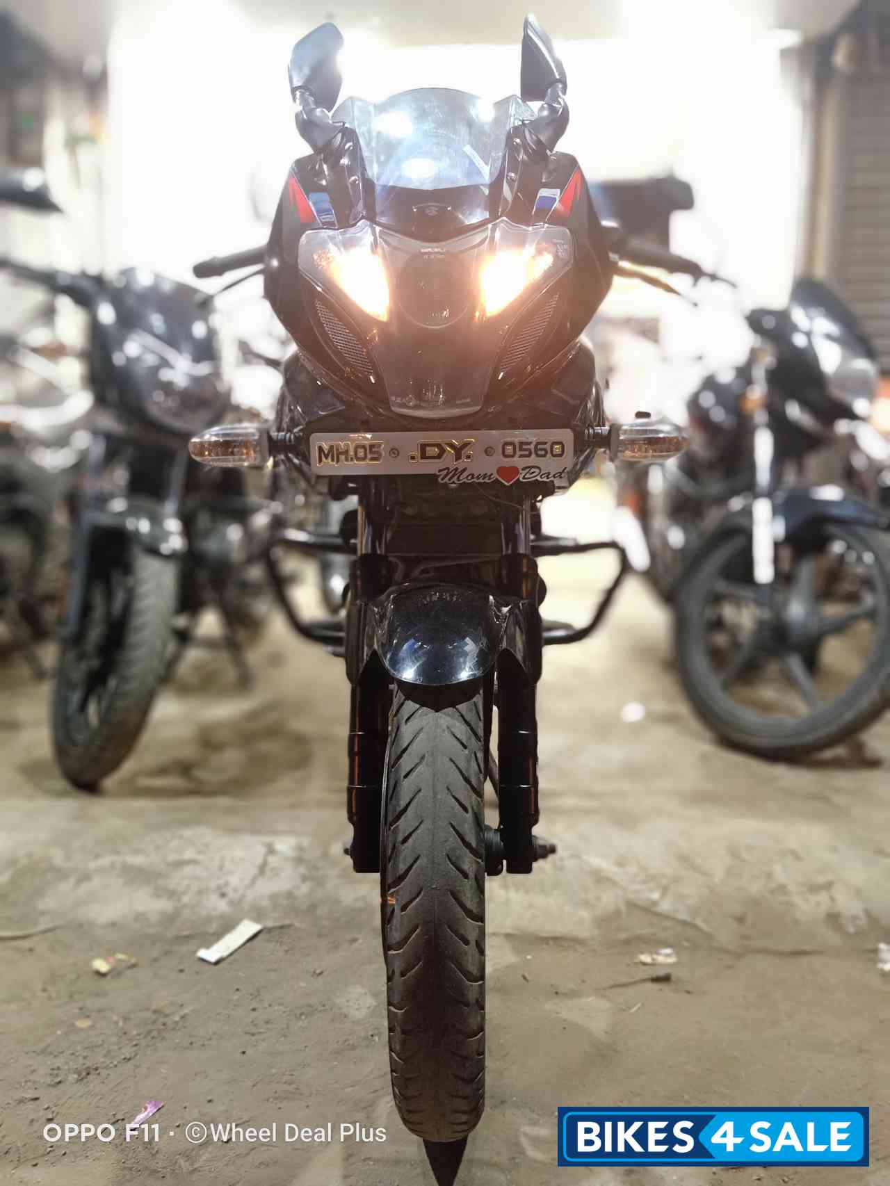 Bajaj Pulsar 220F